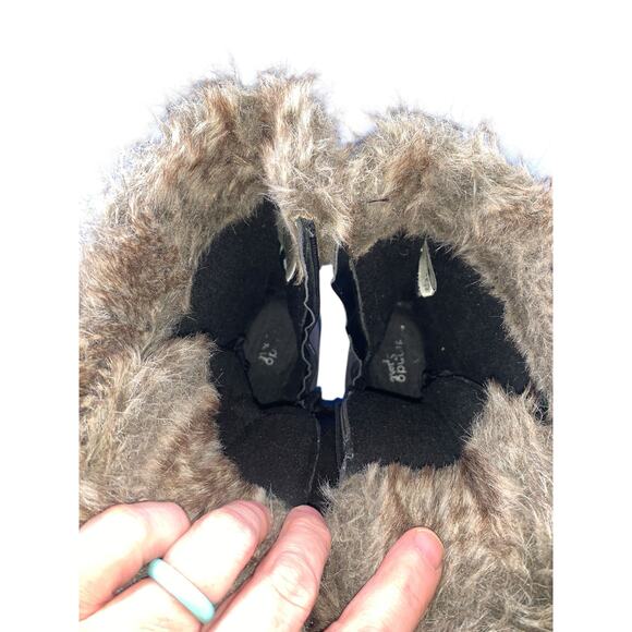 Blondo Sport Waterproof Snow Boot
Sasha 8m Thinsulate Insulation
Aquaprotect - Picture 6 of 11